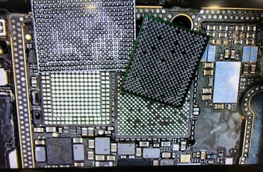 An iPhone 15 Pro Max rebooting every 3 min. CPU reball did the trick to get this phone repaired!